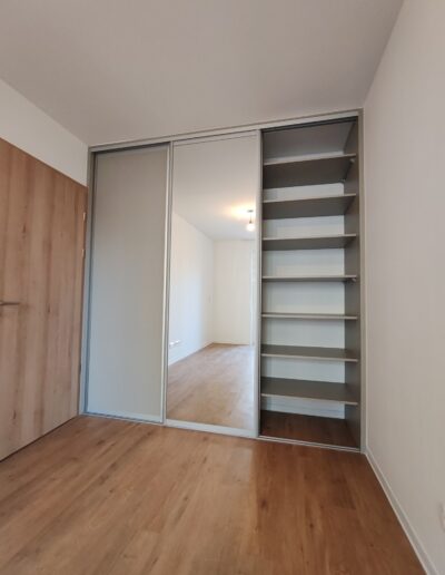 Tükör tolóajtós szekrény butorter